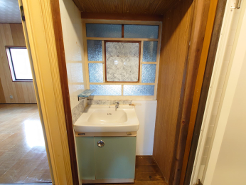 Ɍsa򒬂̌ˌ݂̐ʑEʏ