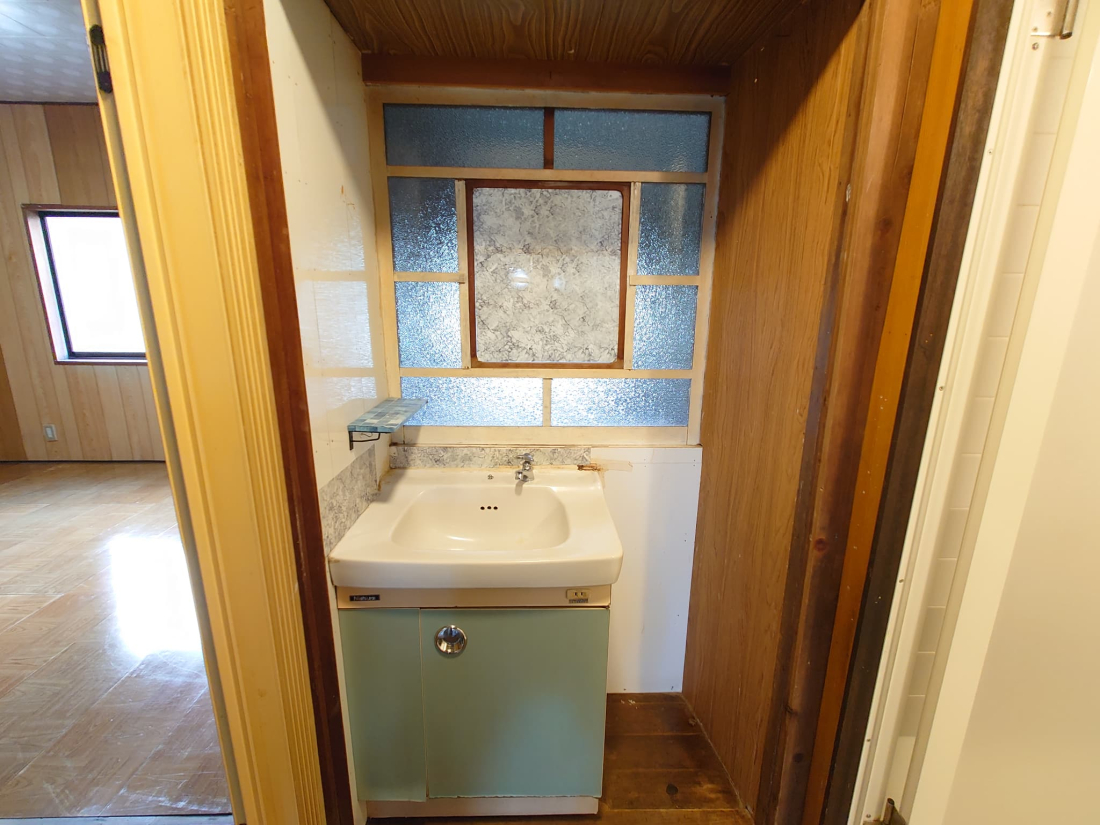 Ɍsa򒬂̌ˌ݂̐ʑEʏ