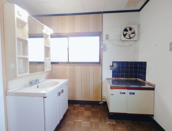 Ɍes蒬̌ˌ݂̐ʑEʏ