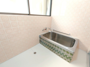 ���Ɍ����p�S���p���L���̌ˌ����݂̗���