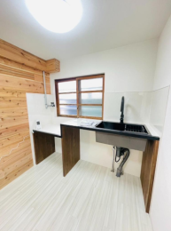 ���{�򍲖�s�����̌ˌ����݂̂��̑�����