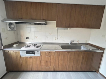 ���{�����s���R2����45-7�̓����}���V�����̃L�b�`��