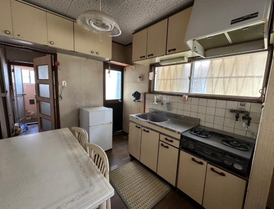 ���{�L�ˎs���q�̌ˌ����݂̃L�b�`��