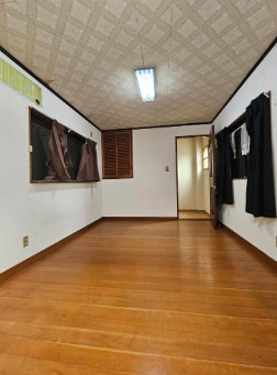 ���{���Ύs���c4���ڂ̌ˌ����݂̂��̑�����