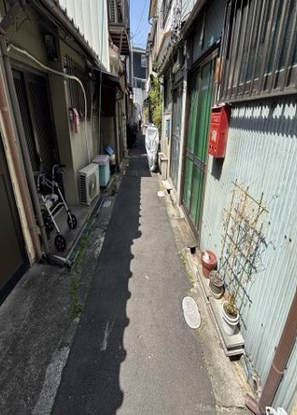 ���{���s�s����哌��1���ڂ̌ˌ����݂̌��n�O�ώʐ^