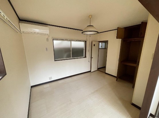 ���{�H�g��s��b��V��1���ڂ̈꓏����A�p�[�g�̂��̑�����