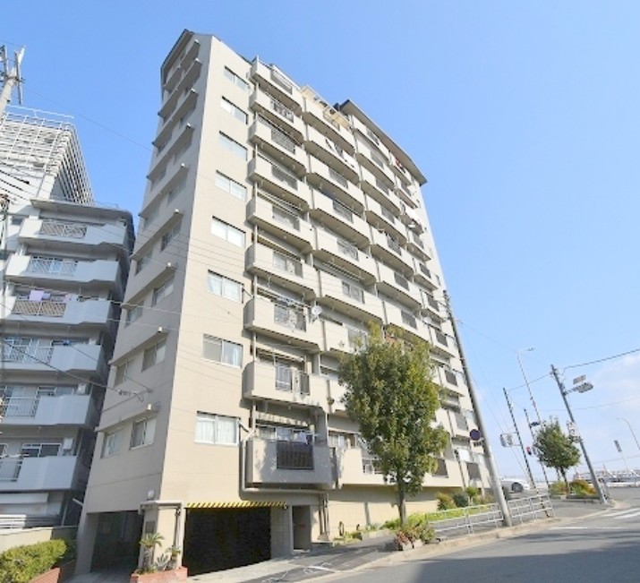 ���{���s����搼�O��3����1-3�̓����}���V�����̌��n�O�ώʐ^