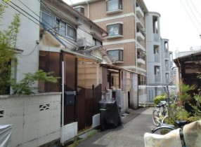 ���Ɍ��쐼�s����1���ڂ̌ˌ����݂̌��n�O�ώʐ^