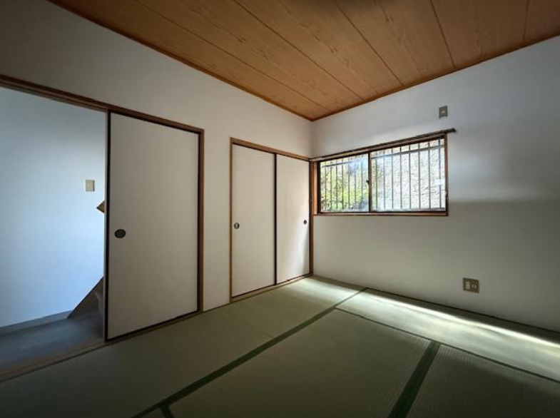 ���Ɍ��_�ˎs���ɋ�n�꒬�̌ˌ����݂̃��r���O�ȊO�̋���