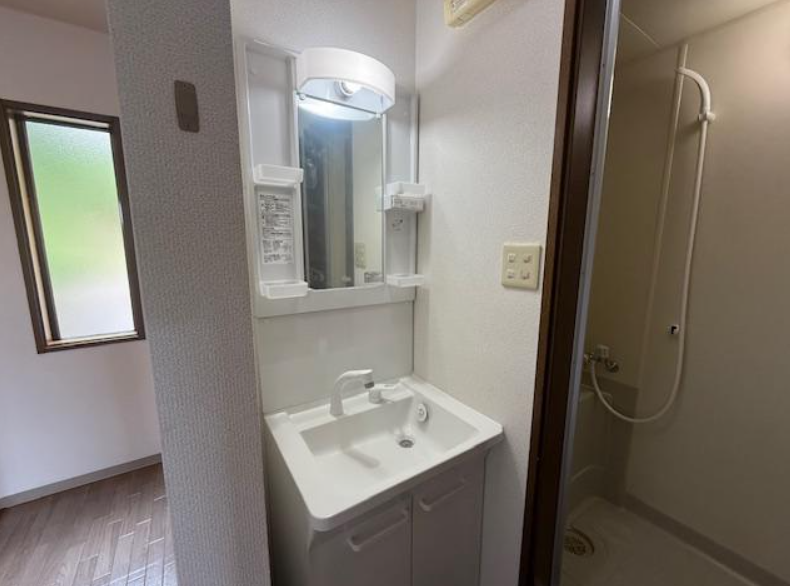 ���Ɍ��_�ˎs���ɋ�n�꒬�̌ˌ����݂̐��ʑ�E���ʏ�