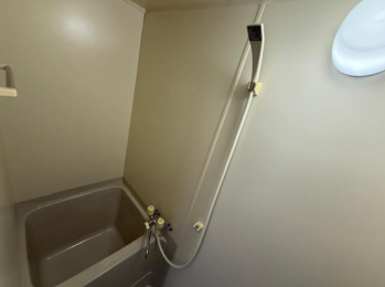 ���Ɍ��_�ˎs���ɋ�n�꒬�̌ˌ����݂̗���