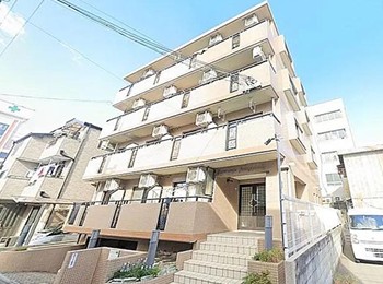 ���Ɍ��_�ˎs������_���5���ڂ̓����}���V�����̌��n�O�ώʐ^